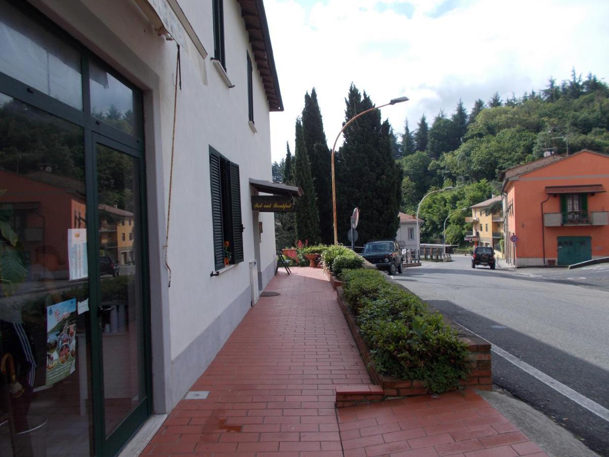 La Vecchia Locanda Castelnuovo di Val di Cecina Bagian luar foto